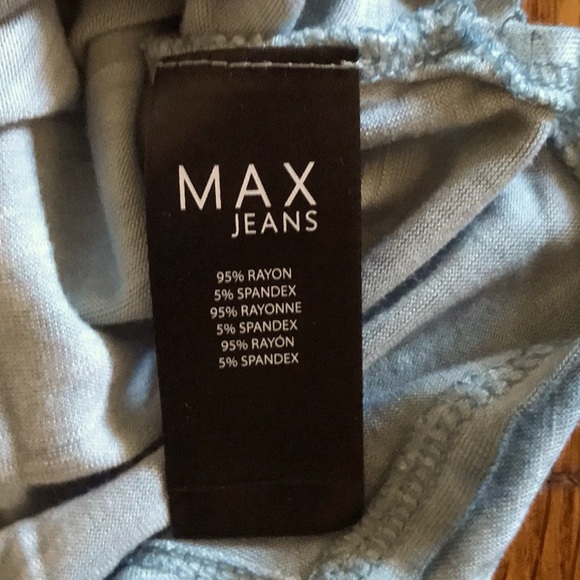 NWT Max Jeans Blue Scoop Neck Short Sleeve Top Size Medium - Picture 7 of 10